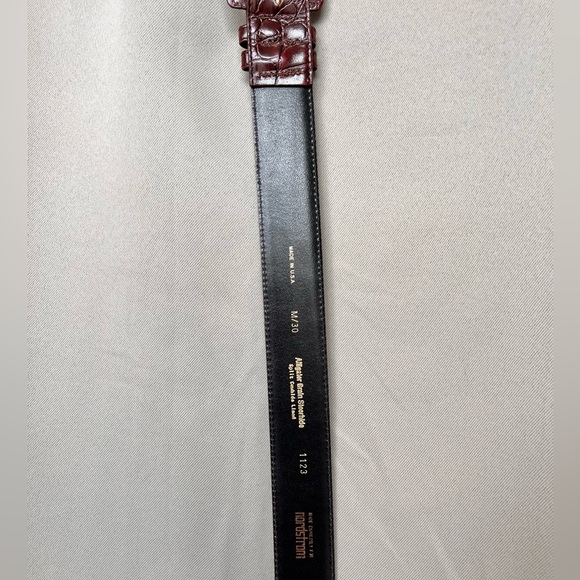 Nordstrom Oxblood Brown Alligator Embossed Leather Belt Size M 30 Made in USA main image 4